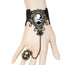 skull bracelet